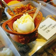 ไอศครีมกะทิสด หม้อดินเผา ตลาดน้ำอโยธยา
