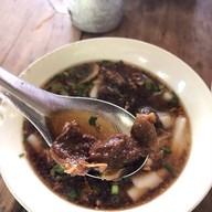เมนูของร้าน ก๋วยเตี๋ยว-ก๋วยจั๊บ ป้าสอิ้ง (ริมน้ำ)
