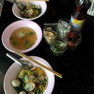 บรรยากาศ ก๋วยเตี๋ยวลุงแหบ บุญถาวร รัชดาภิเษก