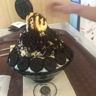 SNOW TREE Korean Dessert Cafe Esplanade