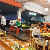 บรรยากาศ ปลาเผาลุงหนวด
