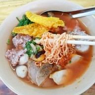 เมนูของร้าน ทับเที่ยง เย็นตาโฟเมืองตรัง