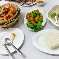 อยุธยากุ้งเผา แมคโครชลบุรี