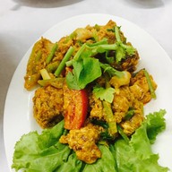 อยุธยากุ้งเผา แมคโครชลบุรี