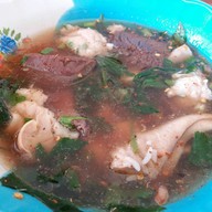 เมนูของร้าน แม่จันต้มเลือดหมู เกาเหลาเป็ด