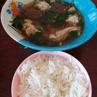 เมนูของร้าน แม่จันต้มเลือดหมู เกาเหลาเป็ด