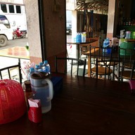 บรรยากาศ แม่จันต้มเลือดหมู เกาเหลาเป็ด