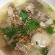 เกาเหลาเลือดหมู สุขุมวิท 38