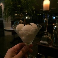 เมนูของร้าน 4 Garcons Restaurant