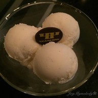 เมนูของร้าน 4 Garcons Restaurant