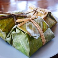 เมนูของร้าน นิว ไก่ย่างบัวตอง 2 สามแยกวิเชียรบุรี