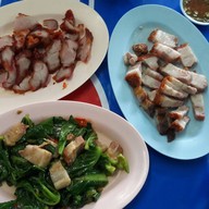 เมนูของร้าน ข้าวต้มลุงเดช