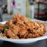 เมนูของร้าน เจ๊เล็กข้าวหมูทอด