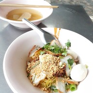 เมนูของร้าน ก๋วยเตี๋ยวลุงแหบ บุญถาวร รัชดาภิเษก