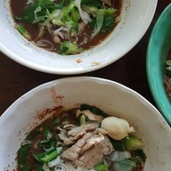 เมนูของร้าน ก๋วยเตี๋ยวเรือ 10บาท เชียงราย