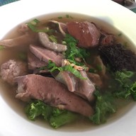 ร้านข้าวเลือดหมู อ.แกลง