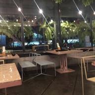 บรรยากาศ All Day All Night สะพานเหลือง