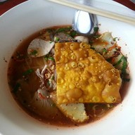 เมนูของร้าน ก๋วยเตี๋ยวนวลวรรณ์