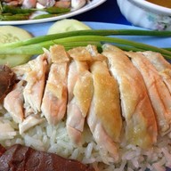 ข้าวมันไก่หน้าวัดเก็ตโฮ่