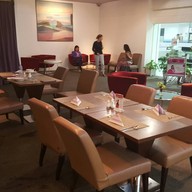 ภัตตาคารเยลโล ออร์คิด