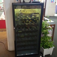 ภัตตาคารเยลโล ออร์คิด