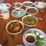เมนูของร้าน บ้านข้าวแกงปักษ์ใต้