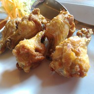 ปีกไก่บนทอดเกลือ