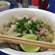 ก๋วยเตี๋ยวผินผิน