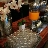 Ruean Thai Restaurant & Bar