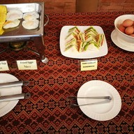 Ruean Thai Restaurant & Bar