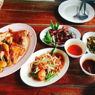 เมนูของร้าน ไก่ย่างเขาสวนกวาง