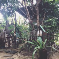 บรรยากาศ เฮือนไม้กาแฟ