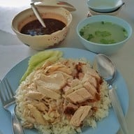 เมนูของร้าน ข้าวมันไก่พิกุล
