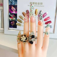 Fashion Nails