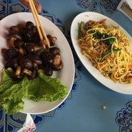 สุกี้ยูนนาน หมูกระทะ แม่สลอง