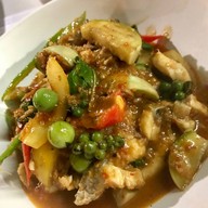 ร้านสวนอาหารจานเพชร