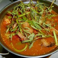 ร้านสวนอาหารจานเพชร