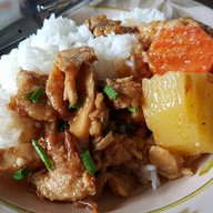 อาหารไทยแม่พร