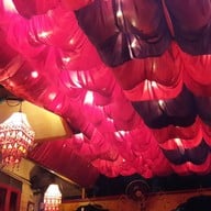 บรรยากาศ Bombay Blues ถนนข้าวสาร