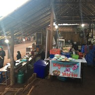 บรรยากาศ พี่น้องหมูกระทะ