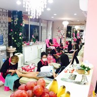 เลิฟวิ่งเนลสปา