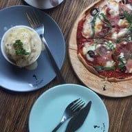 เมนูของร้าน Bella's House 1978