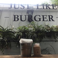 บรรยากาศ Bella's House 1978