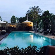 บรรยากาศ Montra House Bar & Restaurant