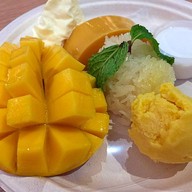 Mango Mania Central Marina