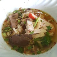 ร้านแม่ทองหล่อ