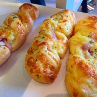 Bakery&Cafe Hanabachi J Parkศรีราชา