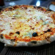 Pizzeria AGLI AMICI da Michele