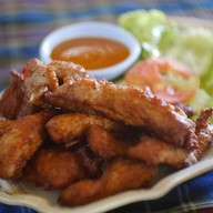 เมนูของร้าน ส้มตำปูเสื่อ