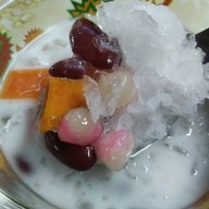 ร้านตองหนึ่ง เต้าทึงร้อนเย็น